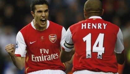 开云体育APP-德甲激烈拼杀，比分2-1，关键扑救挽救败局，传球成功率90%，控球率64%