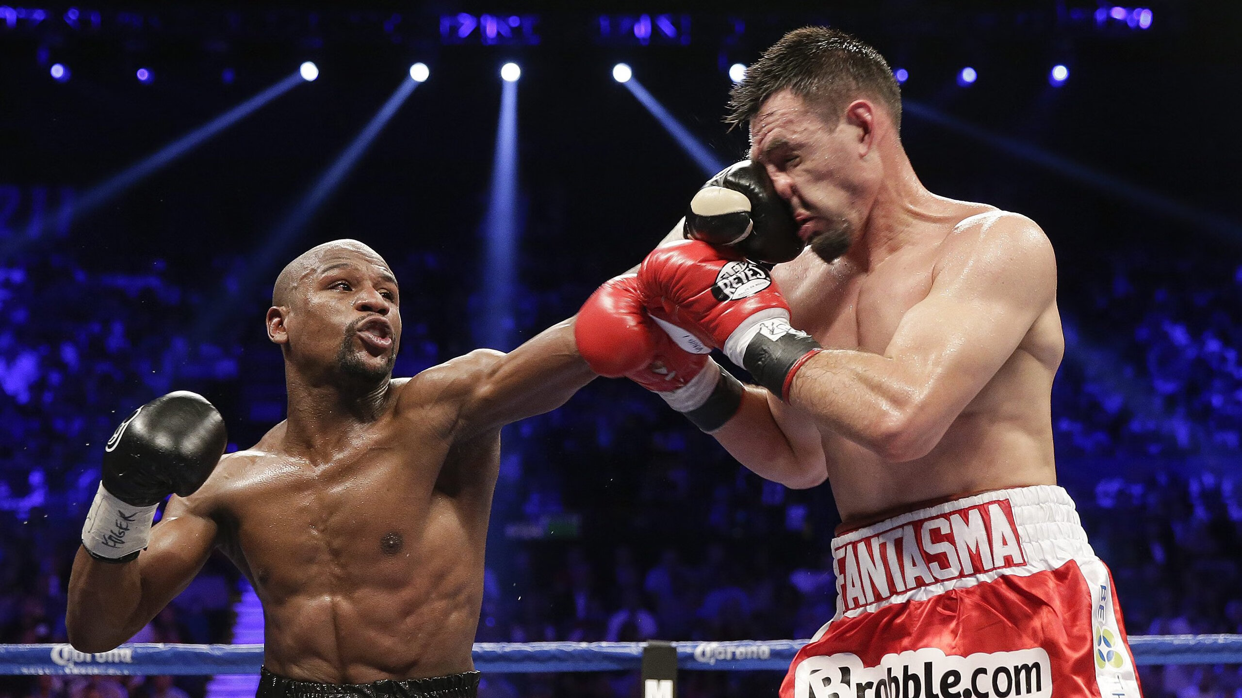 “极速狂飙：赛场上的超车经典瞬间”，电影 极速狂飙